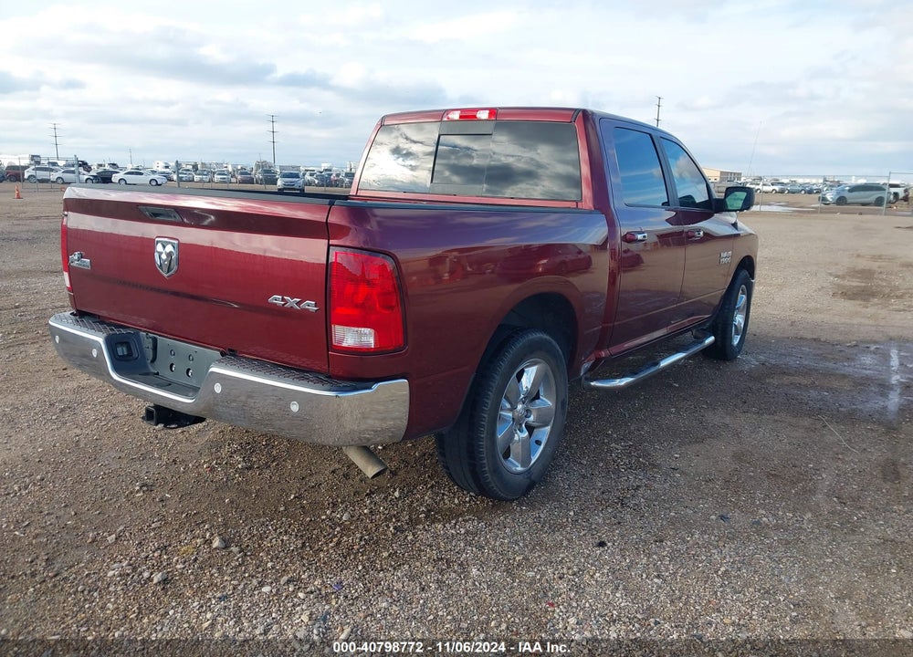 2018 RAM 1500 VIN: 3C6RR7LG7JG226281