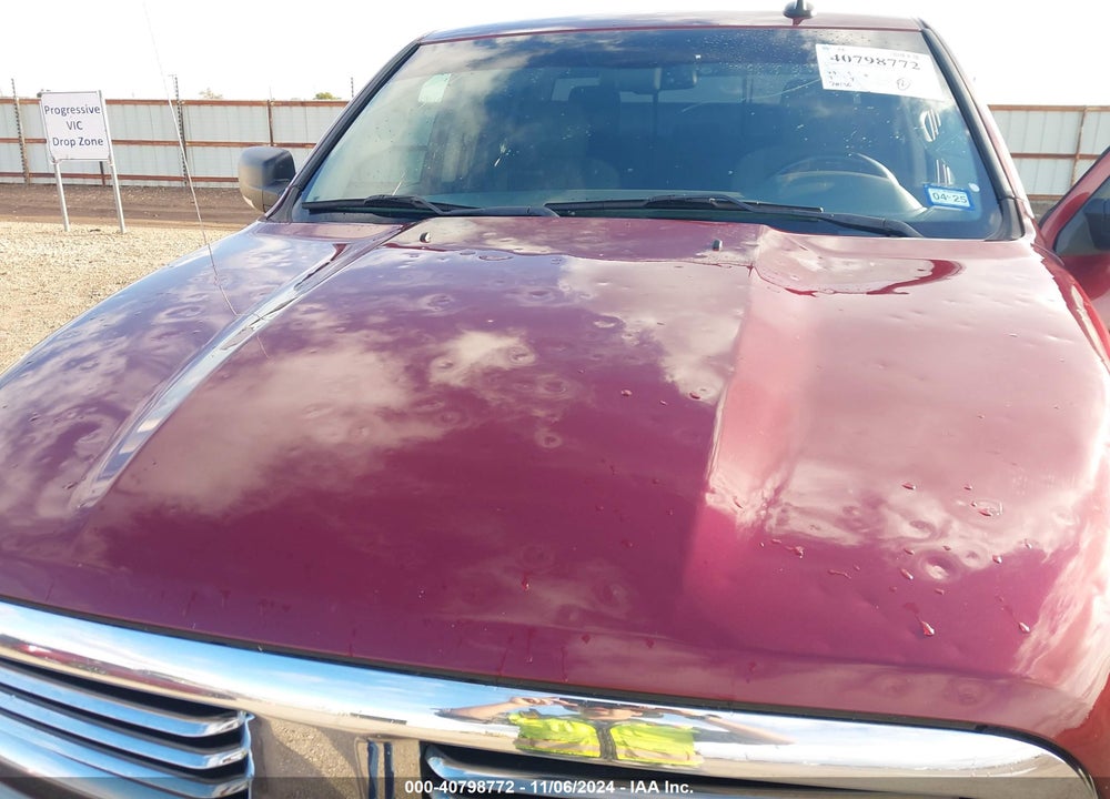 2018 RAM 1500 VIN: 3C6RR7LG7JG226281