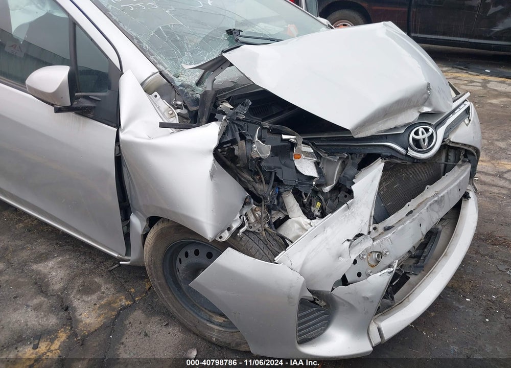 2017 TOYOTA YARIS VIN: VNKKTUD30HA080912