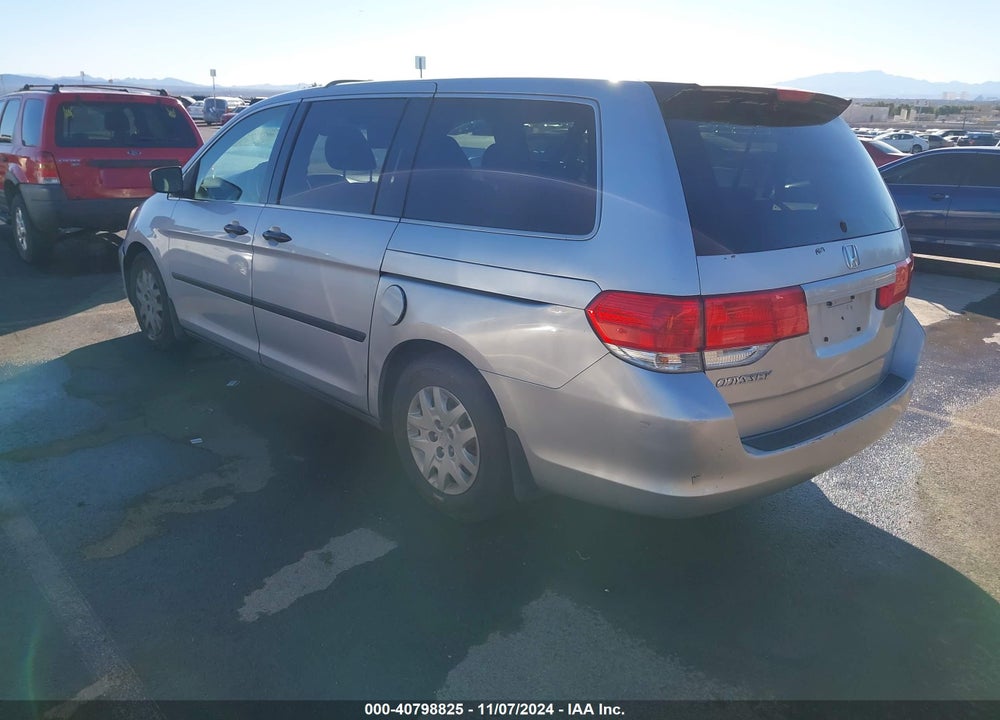 2010 HONDA ODYSSEY LX VIN: 5FNRL3H29AB051408