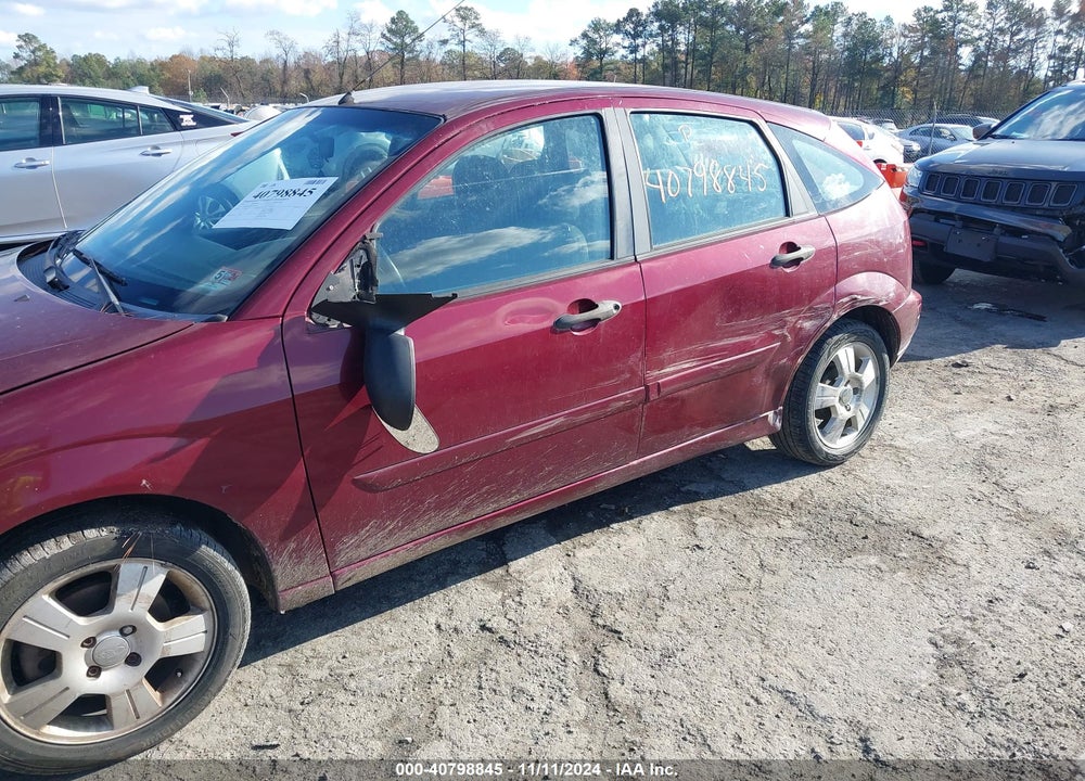 2007 FORD FOCUS S/SE/SES VIN: 1FAHP37N77W198400