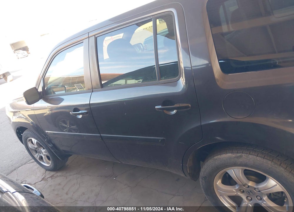2012 HONDA PILOT EX-L VIN: 5FNYF4H66CB012242