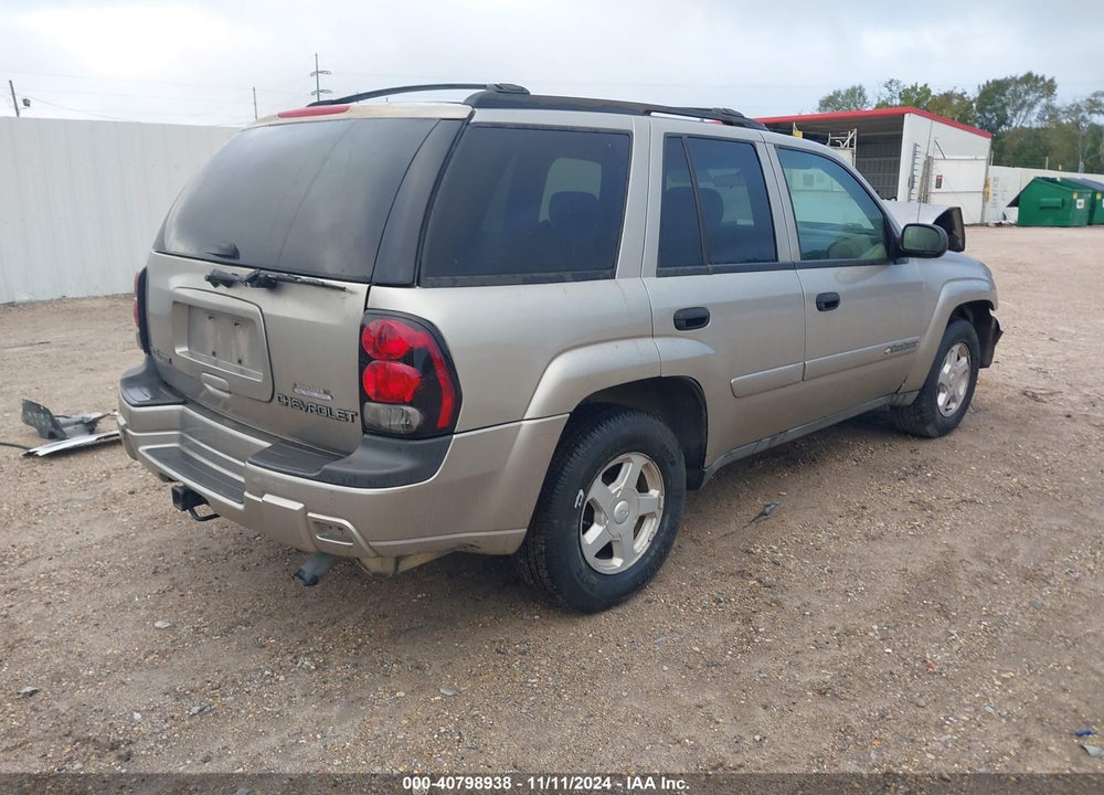 2002 CHEVROLET TRAILBLAZER LS VIN: 1GNDS13S722465324
