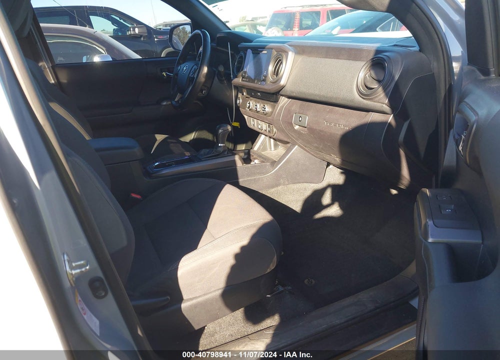 2018 TOYOTA TACOMA TRD SPORT VIN: 3TMAZ5CN2JM073190