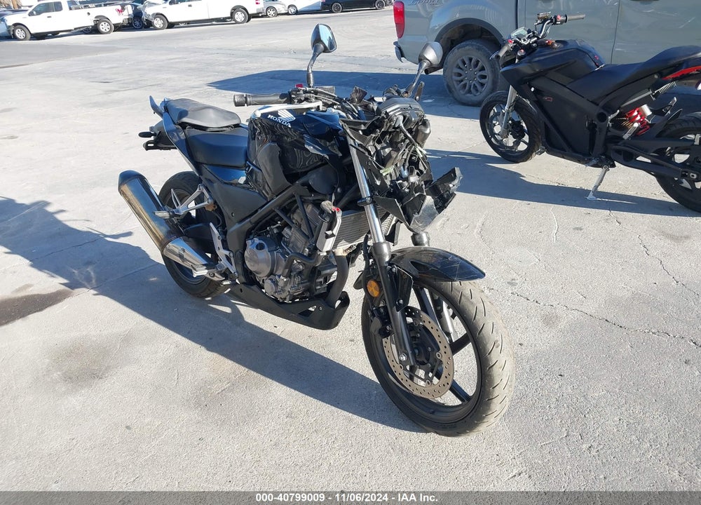 2016 HONDA CB300 F VIN: MLHNC5217G5200349