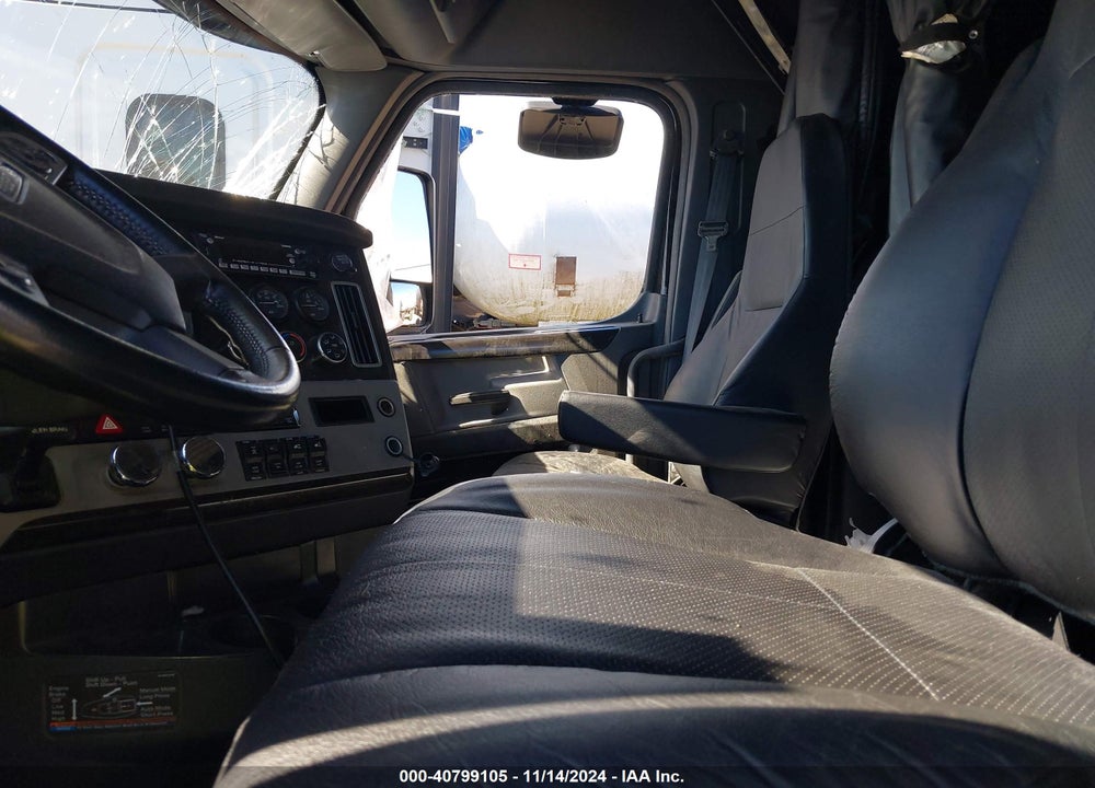 2022 FREIGHTLINER NEW CASCADIA 126 VIN: 3AKJHHDR1NSND3252