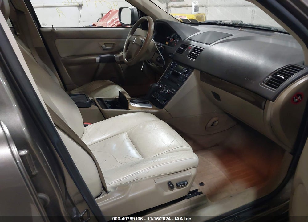 2010 VOLVO XC90 3.2 VIN: YV4982CZ2A1548273