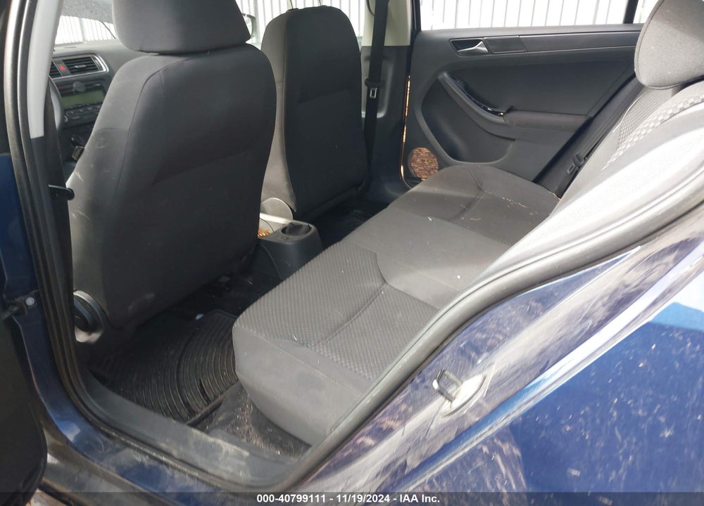 2011 VOLKSWAGEN JETTA 2.0L S VIN: 3VW1K7AJ2BM386819