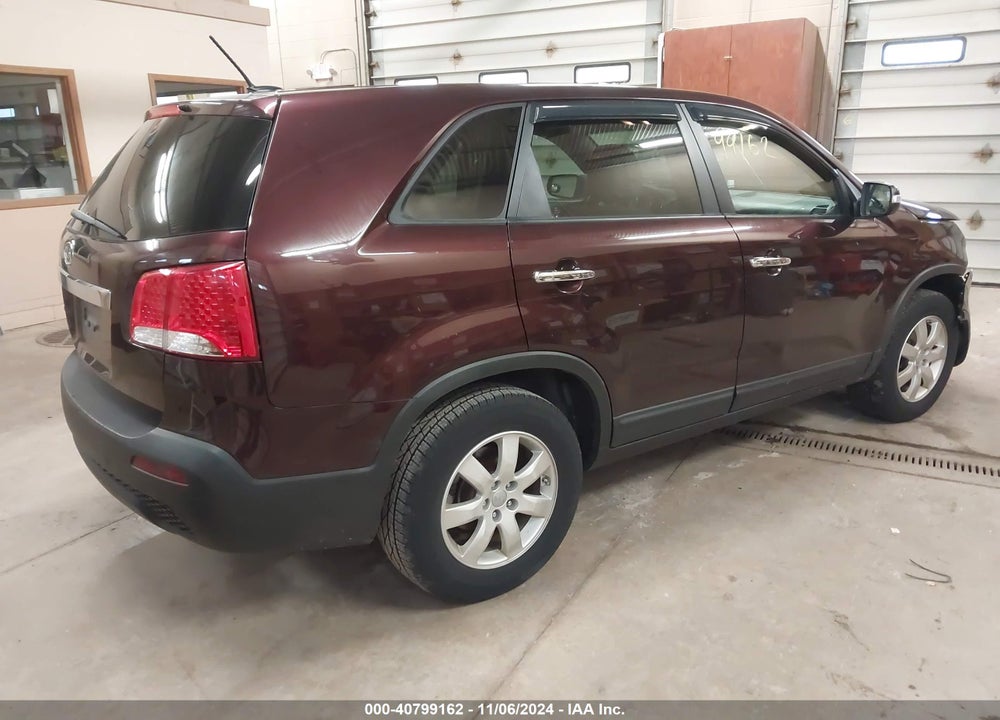 2012 KIA SORENTO LX VIN: 5XYKT3A11CG234820