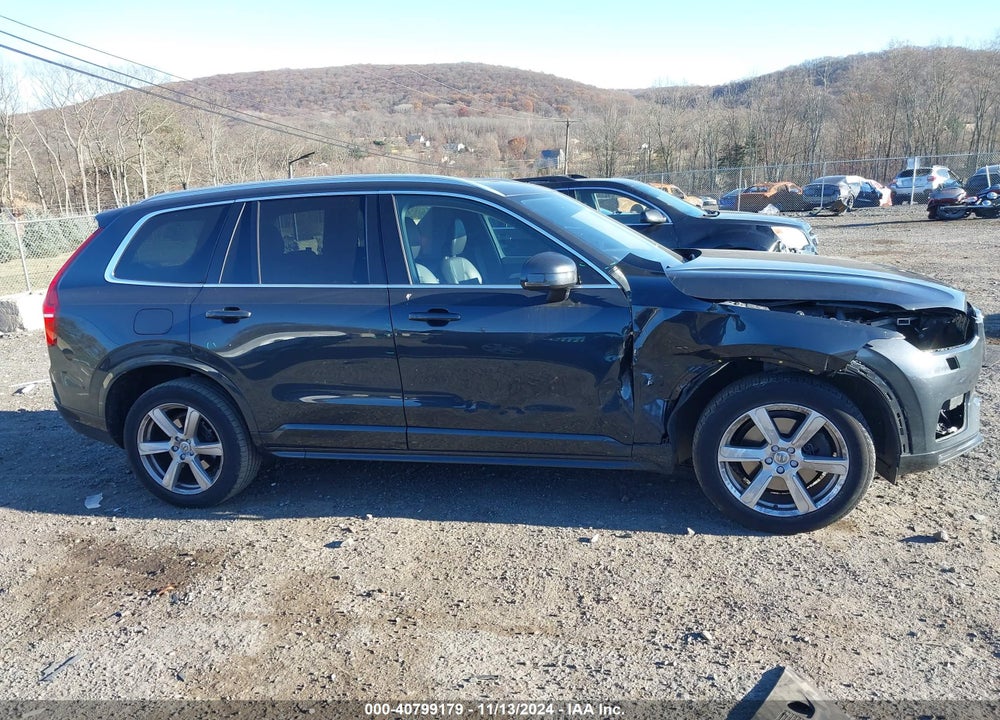 2021 VOLVO XC90 T5 MOMENTUM 7 PASSENGER VIN: YV4102PK9M1698256