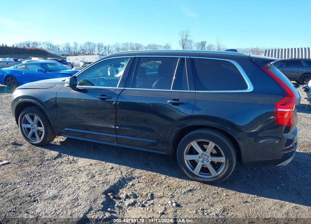 2021 VOLVO XC90 T5 MOMENTUM 7 PASSENGER VIN: YV4102PK9M1698256