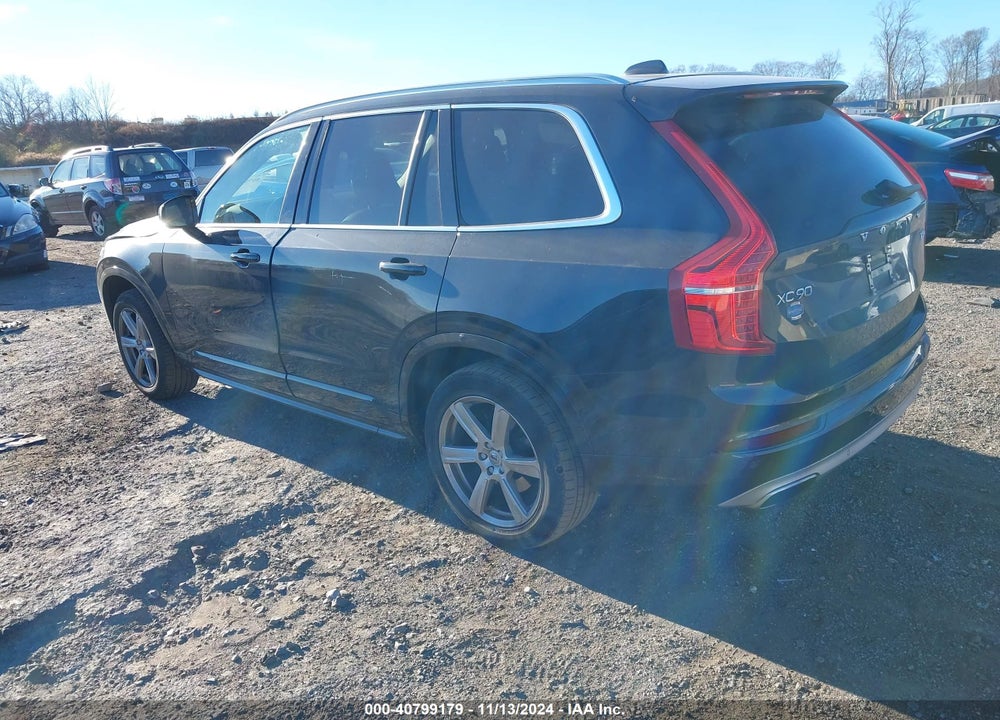 2021 VOLVO XC90 T5 MOMENTUM 7 PASSENGER VIN: YV4102PK9M1698256