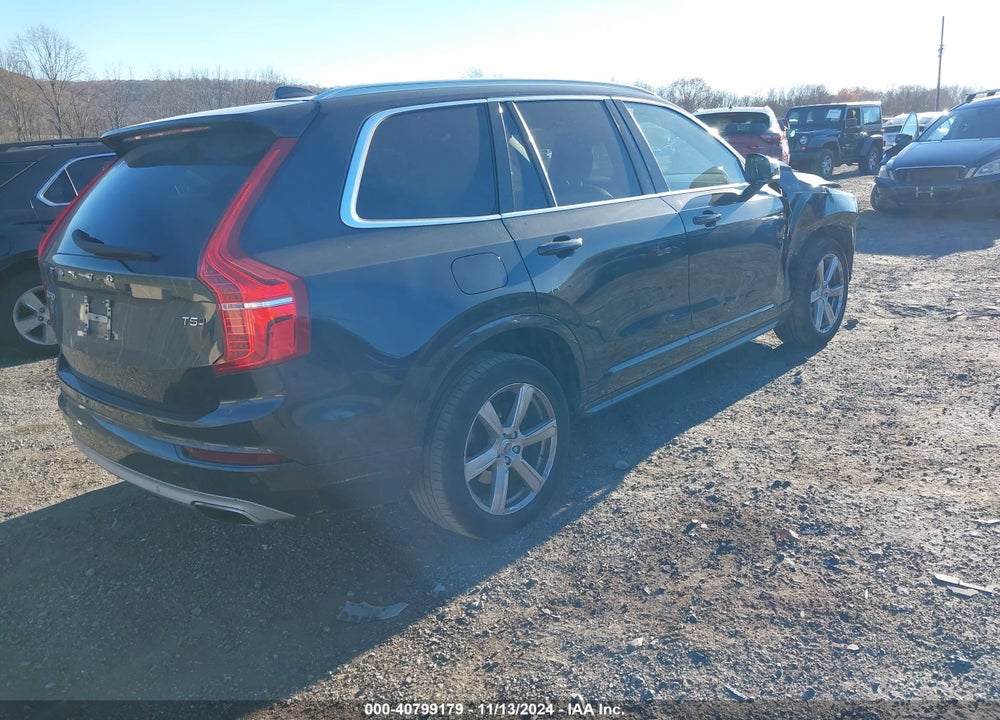 2021 VOLVO XC90 T5 MOMENTUM 7 PASSENGER VIN: YV4102PK9M1698256