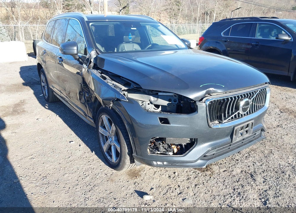 2021 VOLVO XC90 T5 MOMENTUM 7 PASSENGER VIN: YV4102PK9M1698256