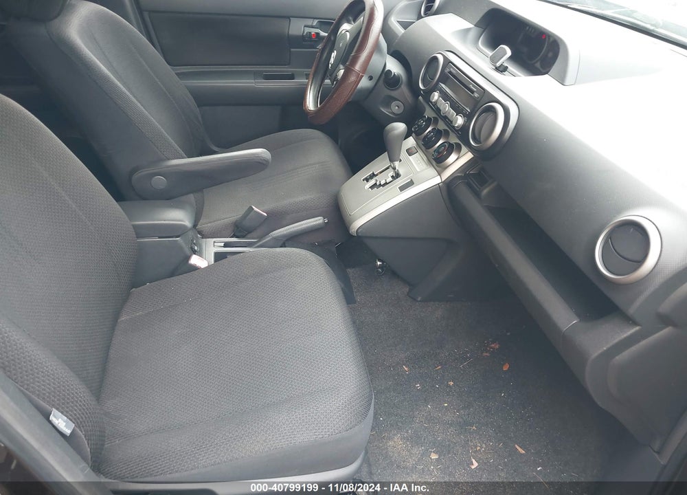 2008 SCION XB VIN: JTLKE50E781042923