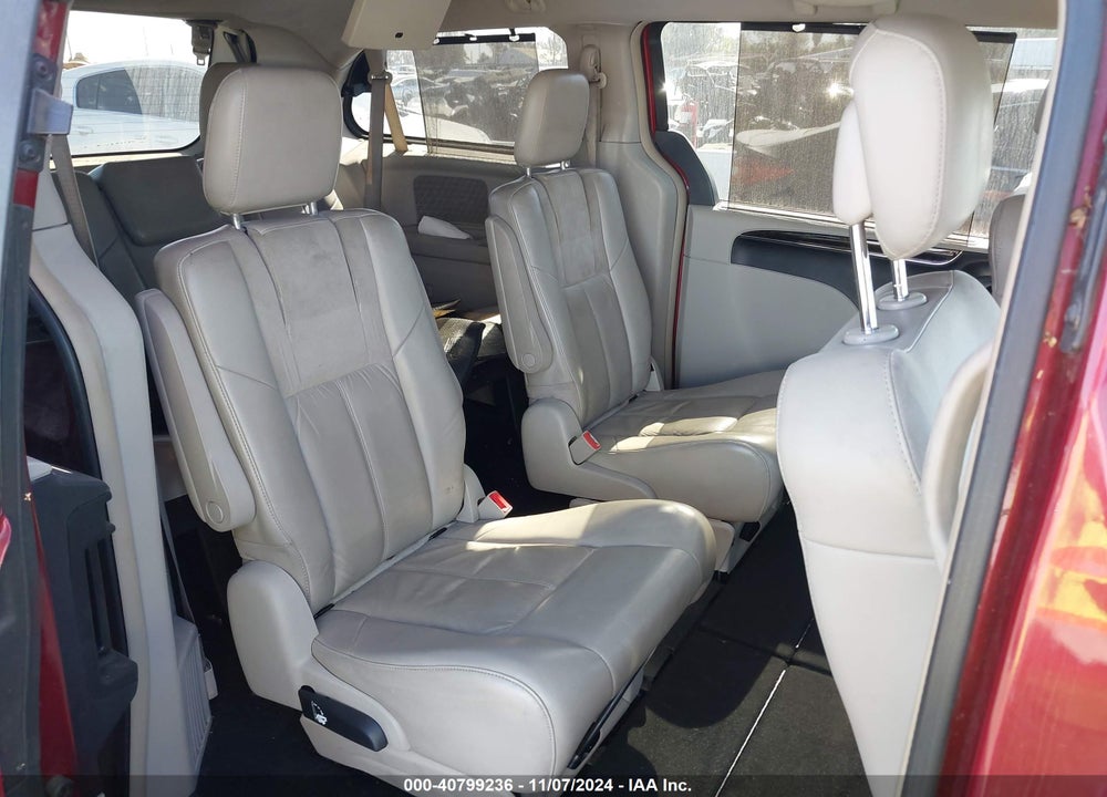 2011 CHRYSLER TOWN & COUNTRY LIMITED VIN: 2A4RR6DG1BR698449