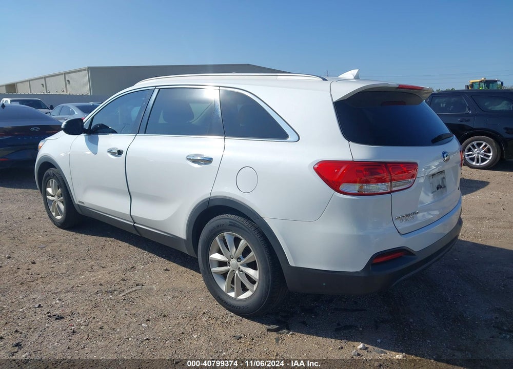 2016 KIA SORENTO 2.4L LX VIN: 5XYPGDA33GG062829