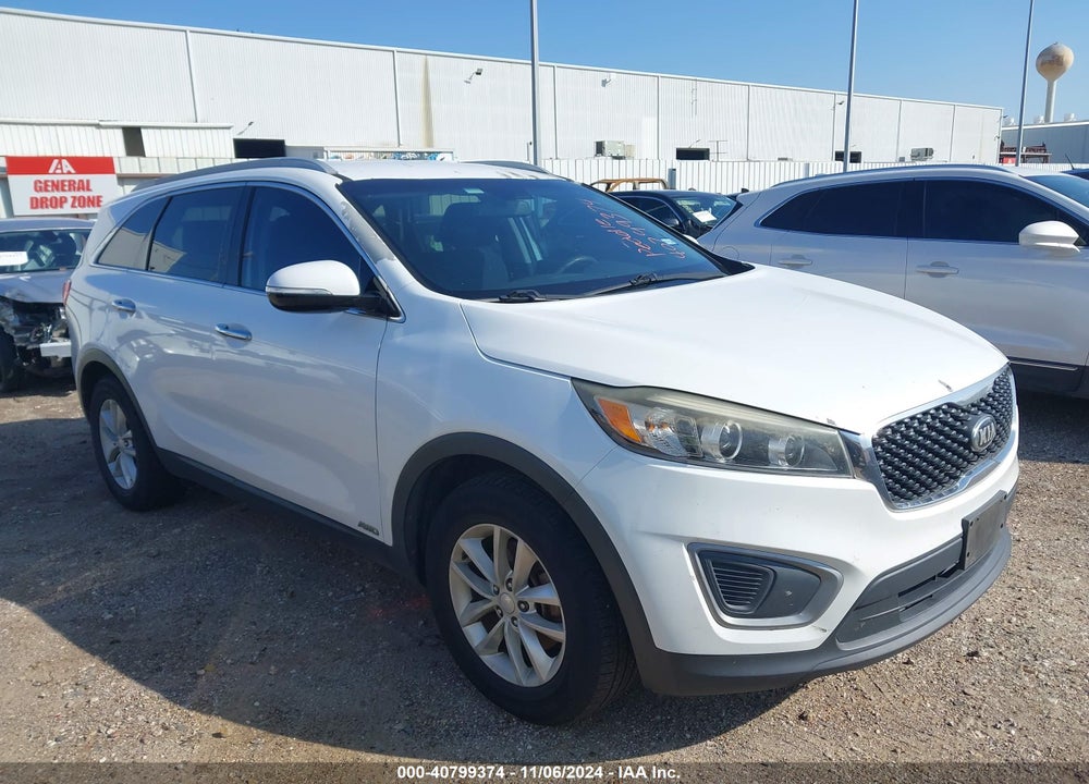 2016 KIA SORENTO 2.4L LX VIN: 5XYPGDA33GG062829