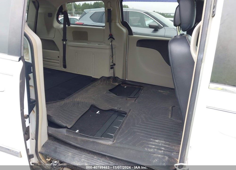 2016 CHRYSLER TOWN & COUNTRY VIN: 2C4RC1BG8GR198759
