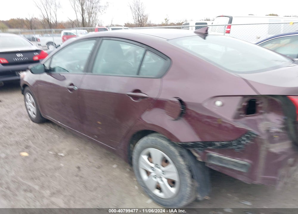 2018 KIA FORTE LX VIN: 3KPFL4A78JE248185