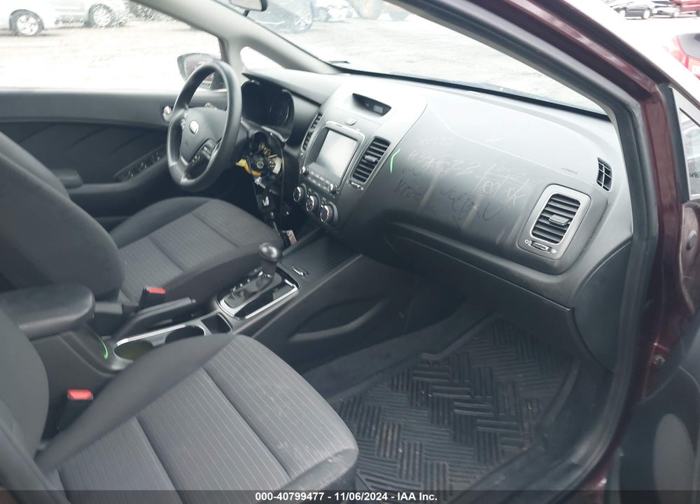 2018 KIA FORTE LX VIN: 3KPFL4A78JE248185