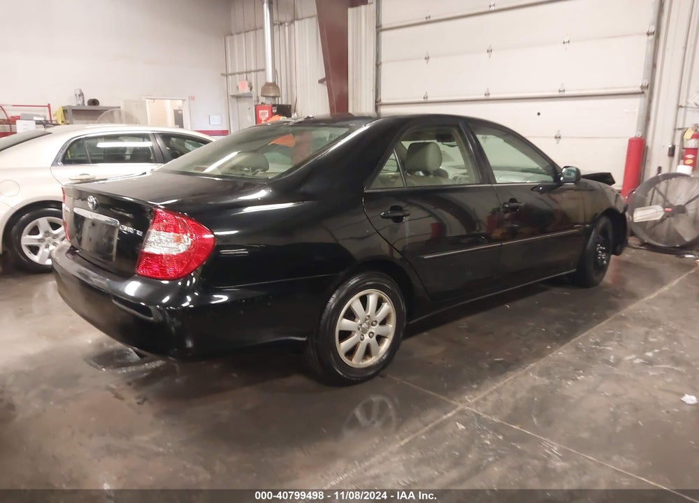 2002 TOYOTA CAMRY XLE VIN: 4T1BE32K02U055470