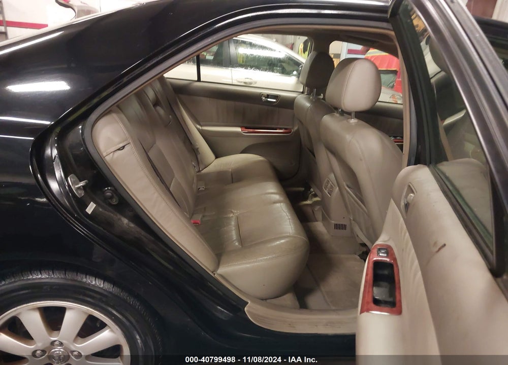 2002 TOYOTA CAMRY XLE VIN: 4T1BE32K02U055470