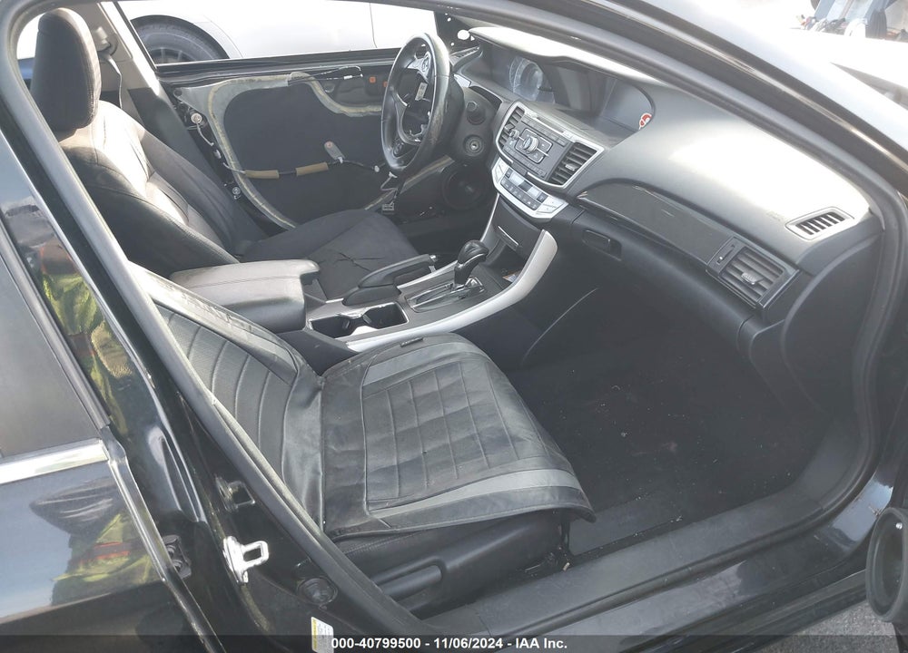 2015 HONDA ACCORD VIN: 1HGCR2F54FA102567