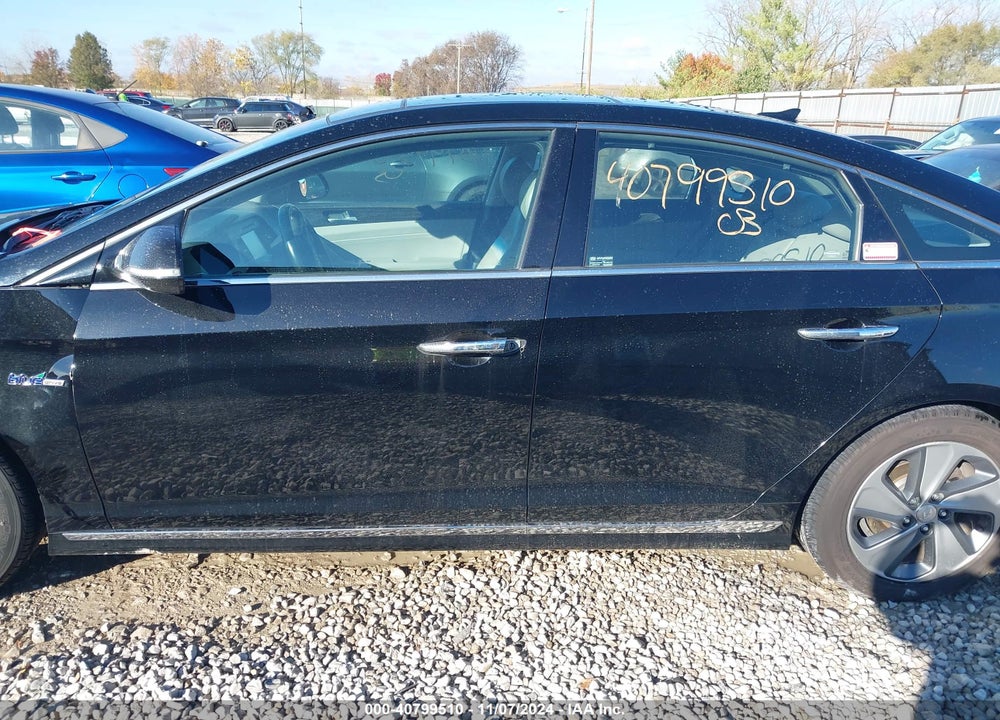 2016 HYUNDAI SONATA HYBRID LIMITED VIN: KMHE34L18GA017380