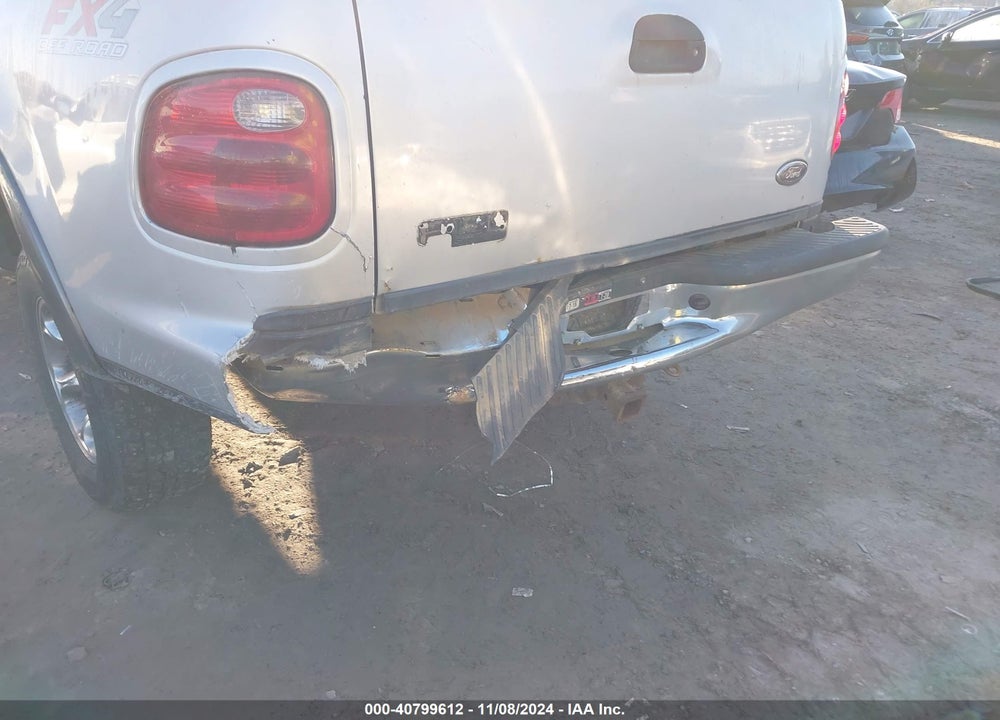 2002 FORD F-150 LARIAT/XLT VIN: 1FTRW08L62KE15397