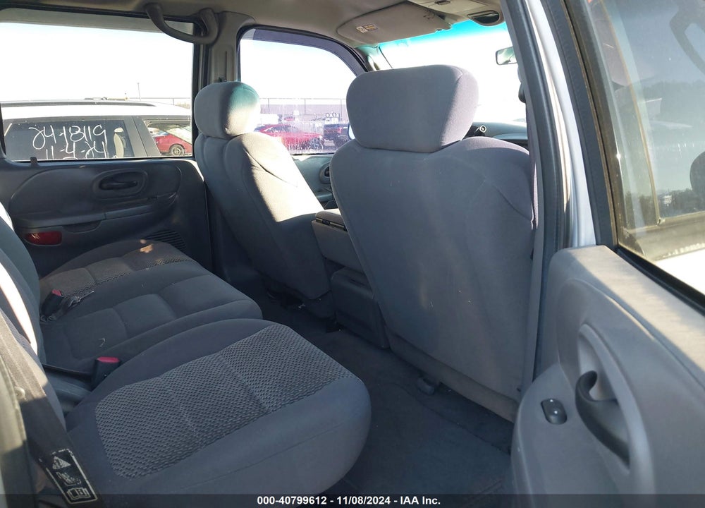 2002 FORD F-150 LARIAT/XLT VIN: 1FTRW08L62KE15397