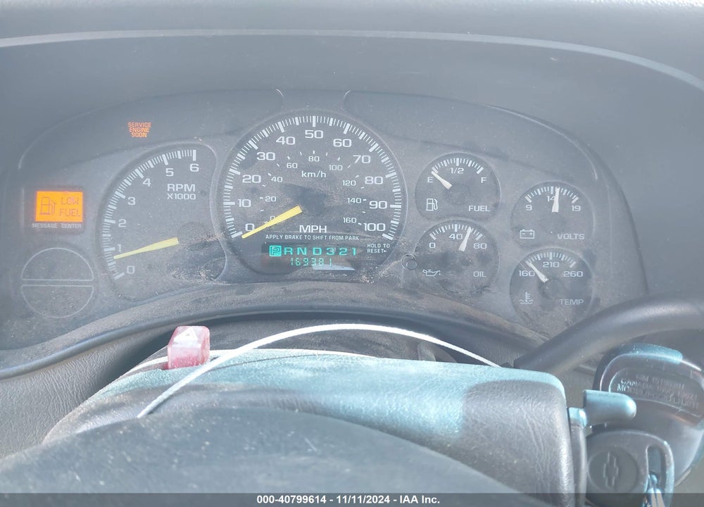 2000 CHEVROLET SILVERADO 1500 LS VIN: 1GCEC14V1YE328356