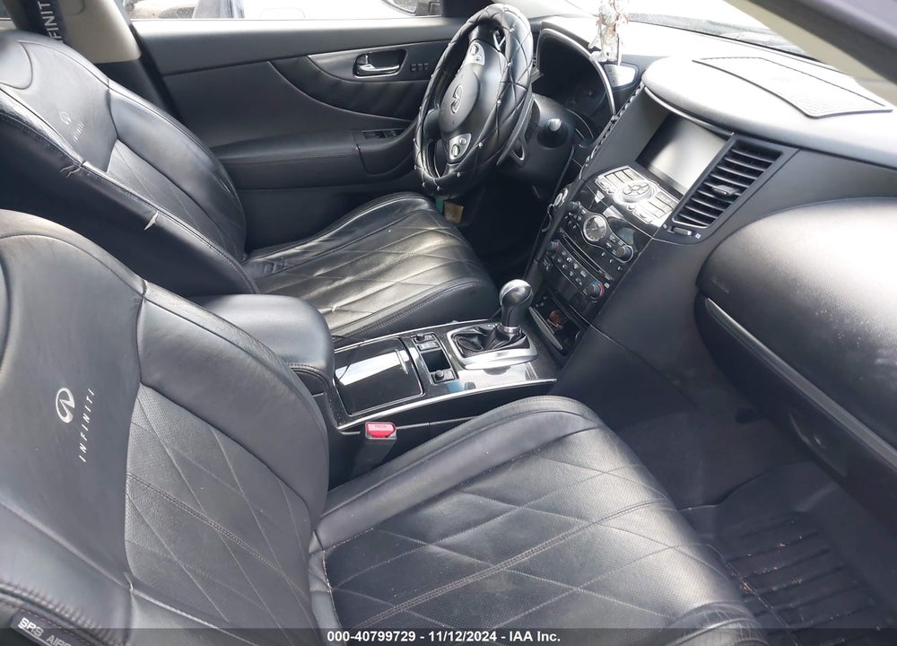 2009 INFINITI FX35 VIN: JNRAS18W29M157497