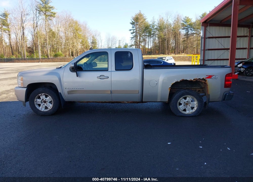 2007 CHEVROLET SILVERADO 1500 LTZ VIN: 2GCEK19JX71637350