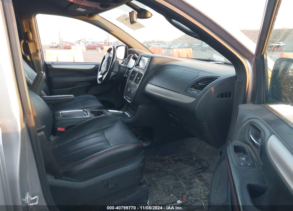 2018 DODGE GRAND CARAVAN GT VIN: 2C4RDGEG8JR285340