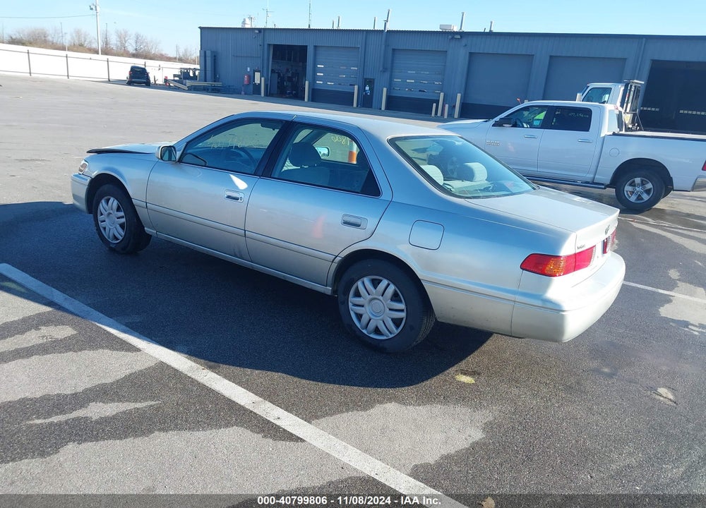 2001 TOYOTA CAMRY LE VIN: 4T1BG22K11U806983