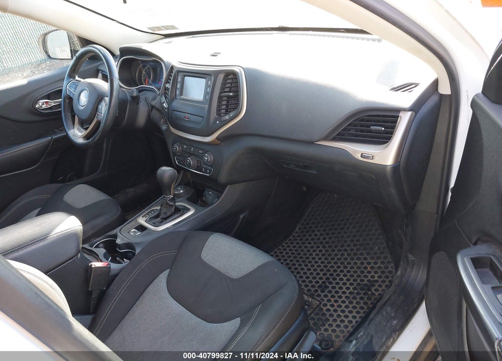 2016 JEEP CHEROKEE SPORT VIN: 1C4PJMAB5GW112092