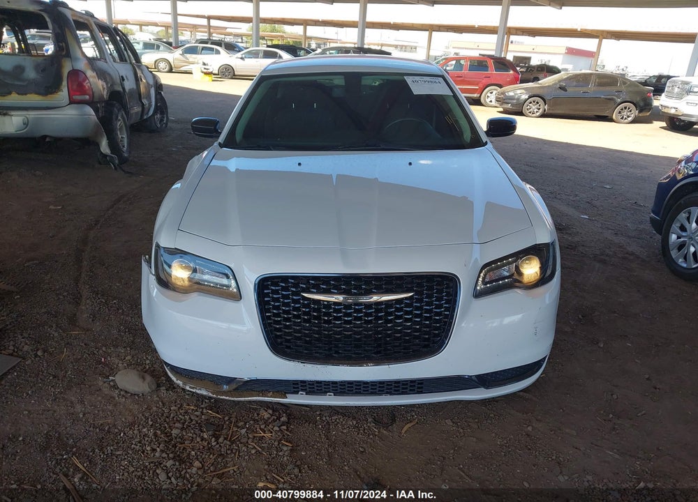 2019 CHRYSLER 300 TOURING VIN: 2C3CCAAG2KH502937