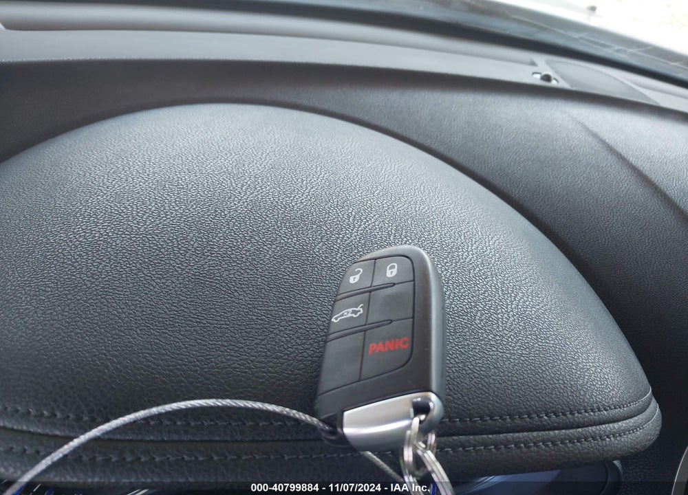 2019 CHRYSLER 300 TOURING VIN: 2C3CCAAG2KH502937