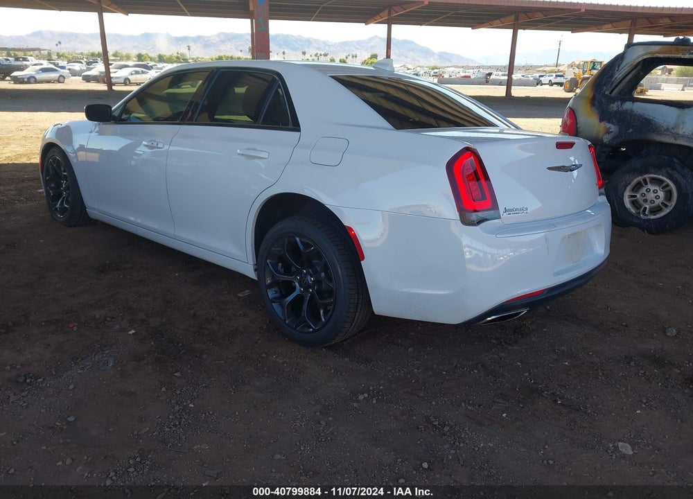 2019 CHRYSLER 300 TOURING VIN: 2C3CCAAG2KH502937