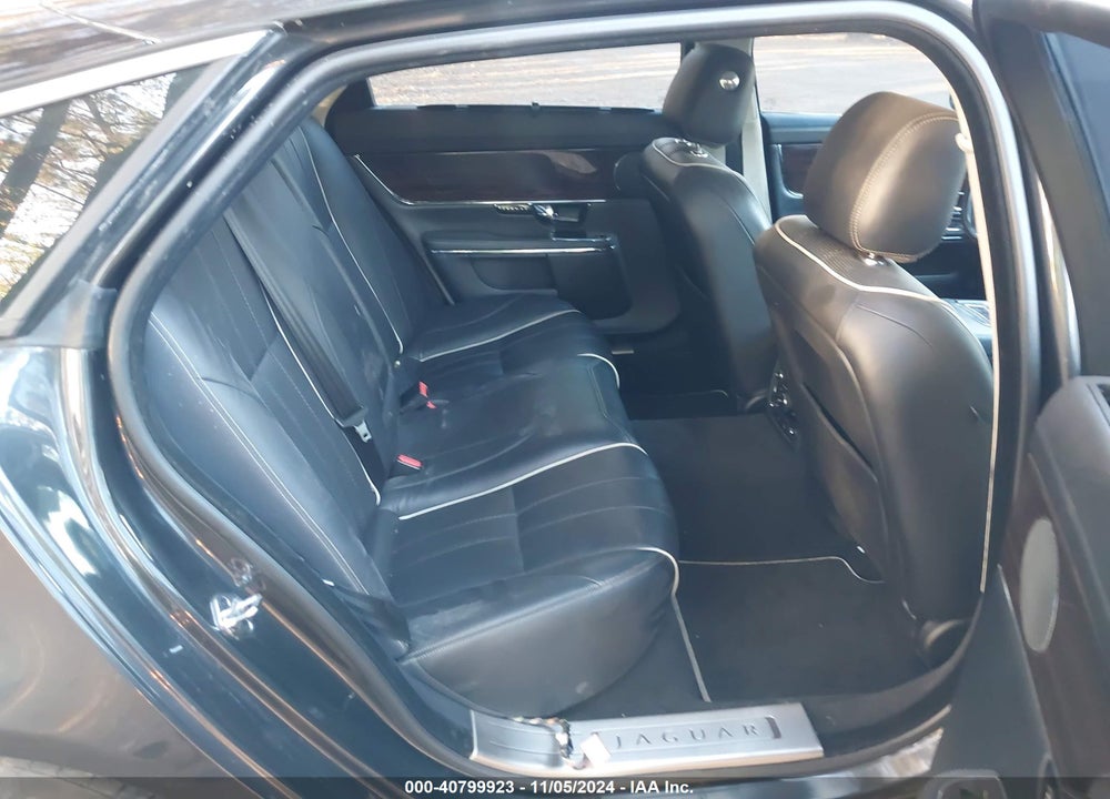 2012 JAGUAR XJ XJL PORTFOLIO VIN: SAJWA2GB5CLV32228