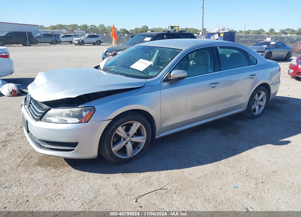 2014 VOLKSWAGEN PASSAT 2.5L SE VIN: 1VWBP7A37EC013806