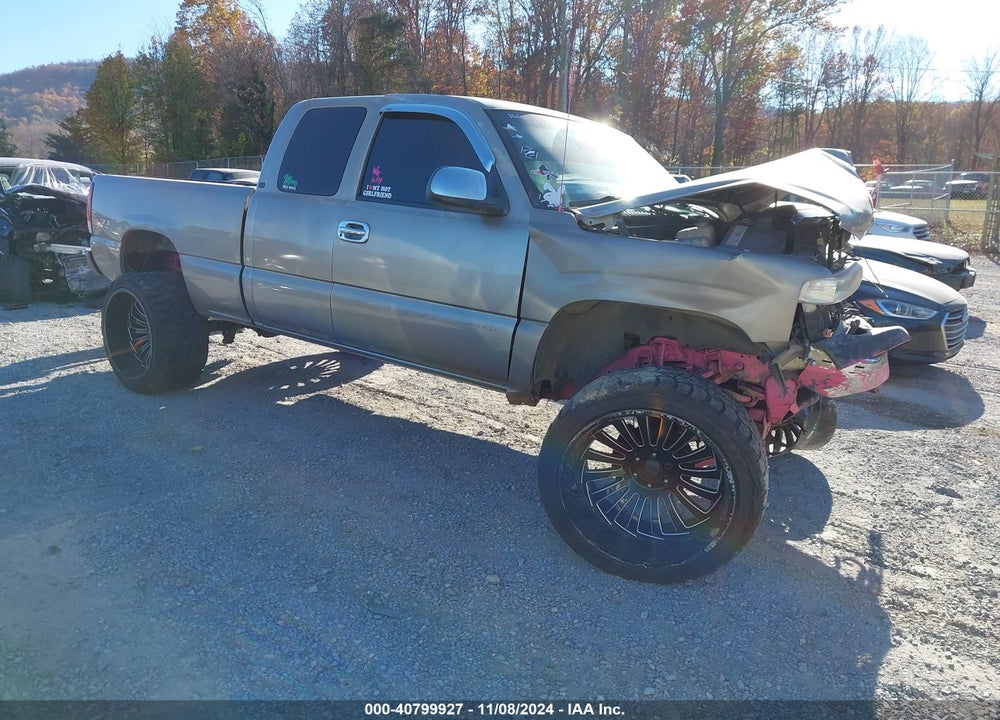 2002 CHEVROLET SILVERADO 1500 LS VIN: 2GCEK19T521121603