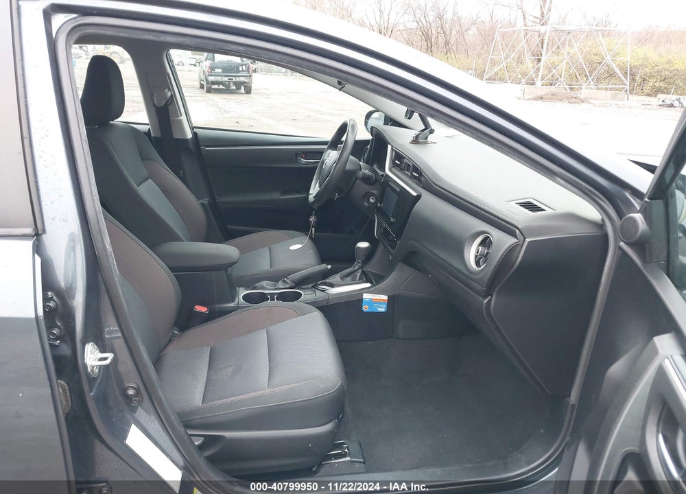 2018 TOYOTA COROLLA VIN: 2T1BURHE3JC055437