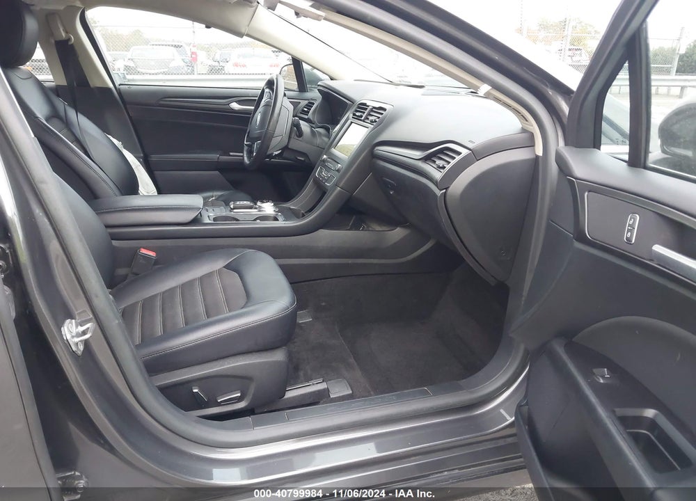 2018 FORD FUSION SE VIN: 3FA6P0HD6JR244675
