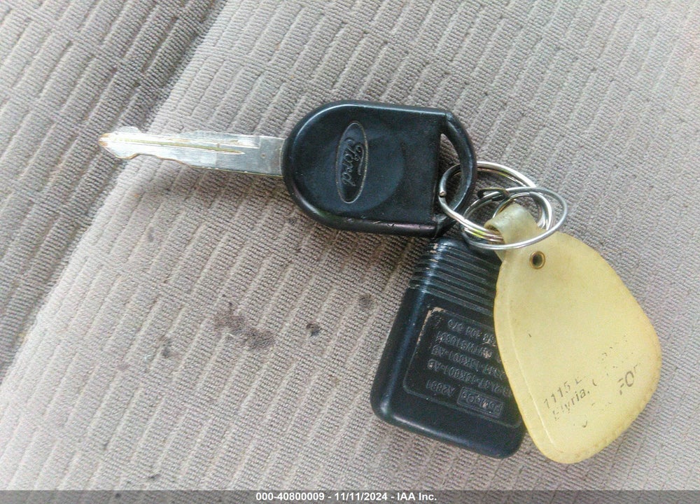 2006 FORD EXPLORER XLT VIN: 1FMEU73E06UB26009