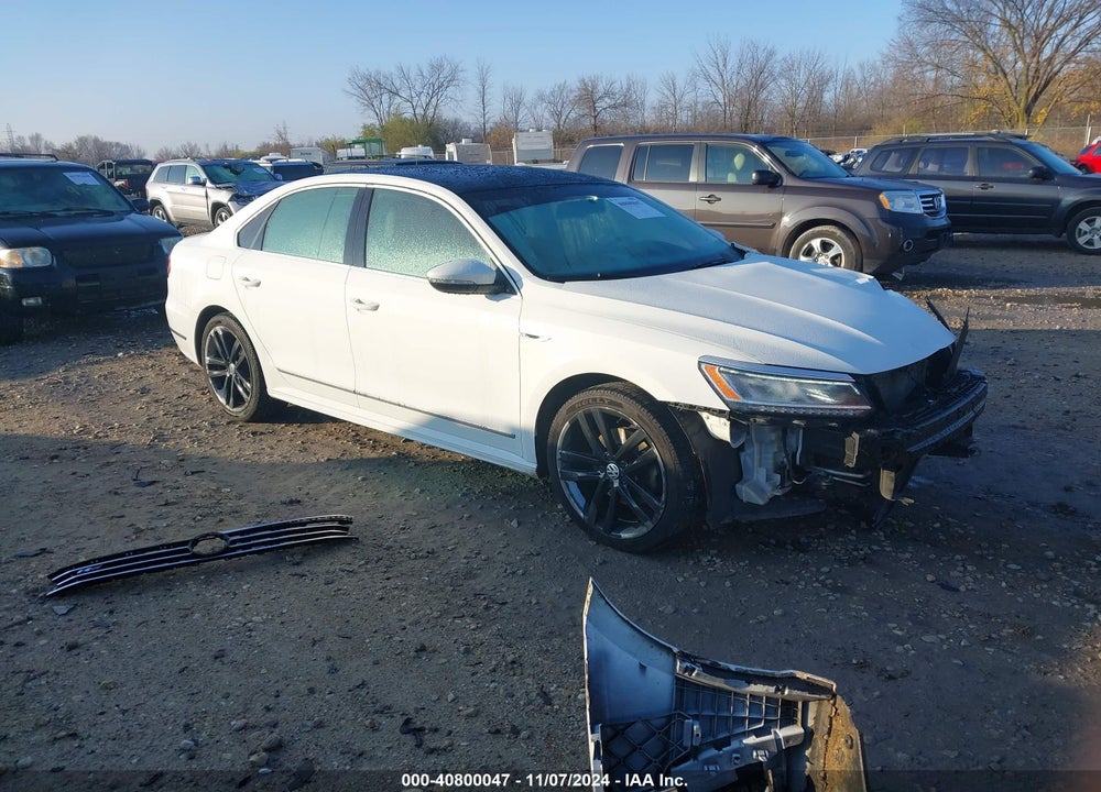 2017 VOLKSWAGEN PASSAT 1.8T R-LINE VIN: 1VWDT7A31HC076425
