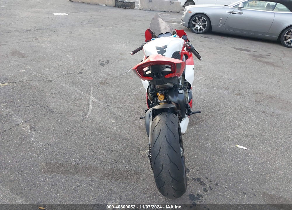 2024 DUCATI PANIGALE V4 R VIN: ZDMDAGZW0RB008104