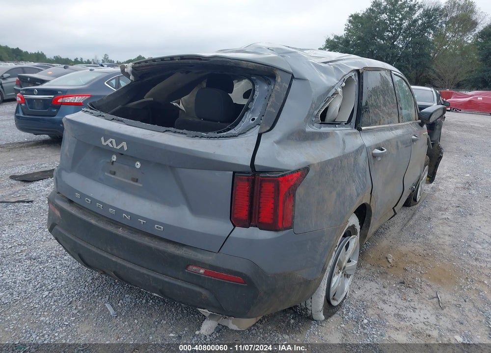 2022 KIA SORENTO LX VIN: 5XYRG4LC0NG109155