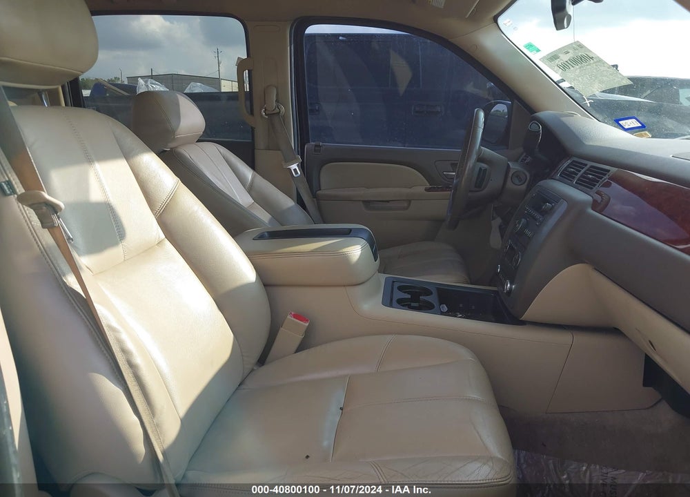 2014 GMC YUKON XL 1500 SLT VIN: 1GKS1KE02ER211749